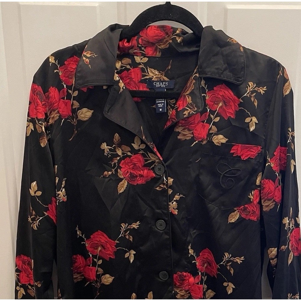 Chaps Black Floral Satin Pajama Top Womens M Sleep‎ Comfy Cozy Lounge Old Money